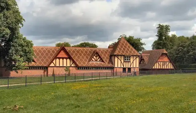 Artists & Makers Fair at The Dairy, Waddesdon — the historic venue setting