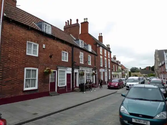 Bailgate in uphill Lincoln; nearby setting, not a Tower Hotel photograph