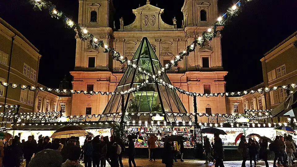 Salzburg Christmas market in front of the cathedral in December 2018