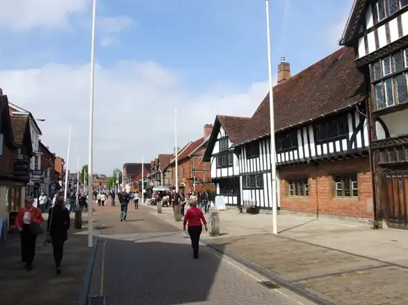 Henley Street, Stratford-upon-Avon - geograph.org.uk - 3948005