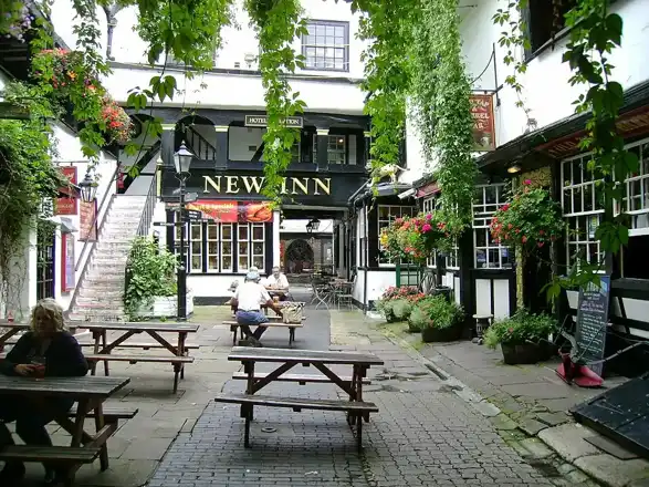 The New Inn on Northgate Street, Gloucester; licensed historical exterior