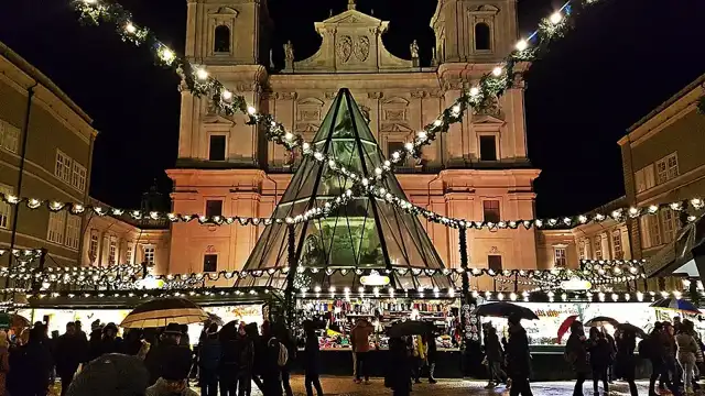 Salzburg Christmas market in front of the cathedral in December 2018