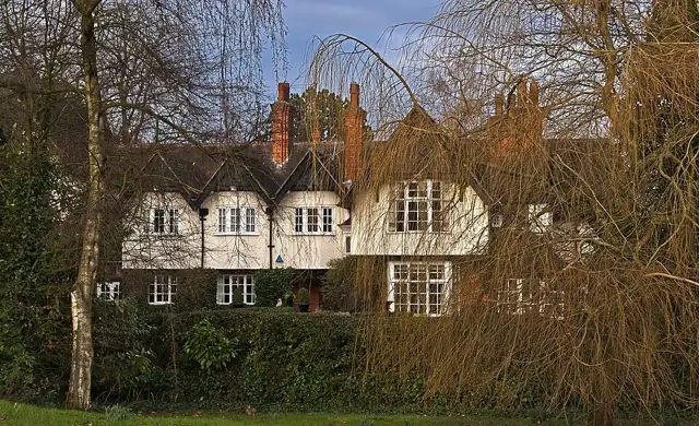 Mere Court Hotel exterior
