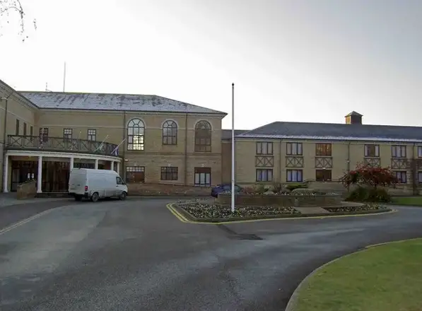 Entrance to Belton Woods Hotel