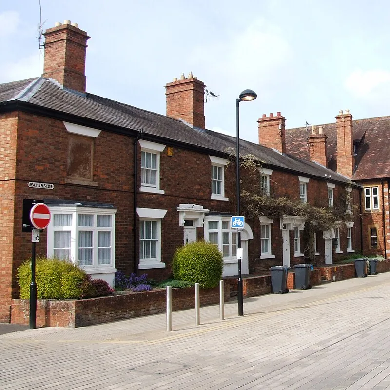 Brick and timber-fronted buildings along Waterside in Stratford-upon-Avon